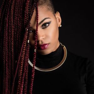 Meet your Posher, Kia monique